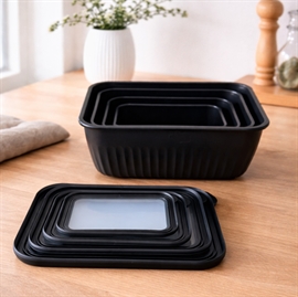 Skålset med lock i rektangulär form 4 st. i plast, svart