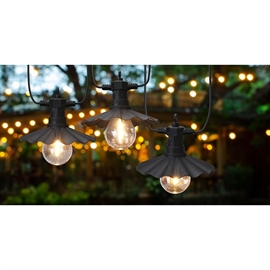 LED Party Ljusslinga 2,5 m, 6 LED Filamentlampor med Vågformade Skärmar, Varmvit